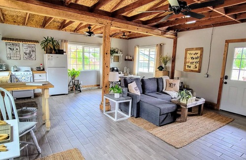 Ramona Other | Rustic farm stay w/breakfast & animals. Country setting, wineries/hiking nearby