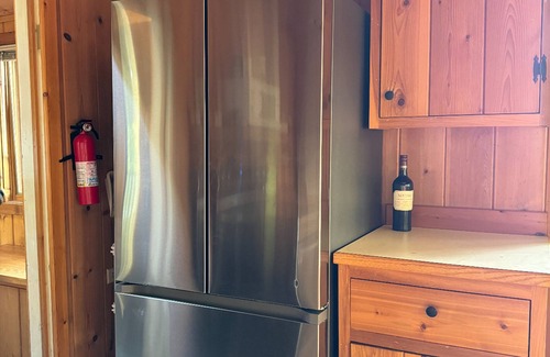 Lakeside Cabin | Rustic, Fully Furnished 2 Bedroom Lakefront Cabin w/Stunning Views in Lakeside