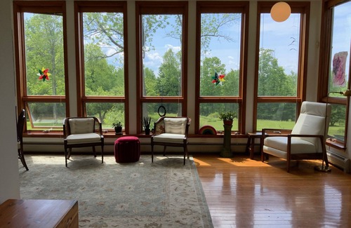 Glendale House | Rustic Getaway with Extraordinary Vista