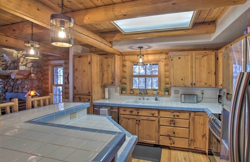 Coeur d'Alene Cabin | Rustic Gotham Bay Cabin on Lake Coeur d'Alene