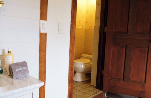 Spottswood Cabin | Rustic Grist Mill turned Inn - Blue Ridge Parkway
