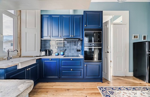 Perre Cottage | Rustic house from the 19th century
