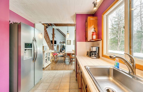 Intervale Cottage | Rustic Intervale Hideaway w/Deck & Wooded Views!