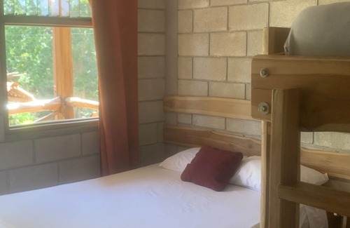 Marbella Cabin | Rustic jungle lodge in a tranquil garden setting - Room 6 Family room