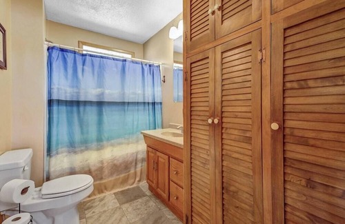 Faribault Cabin | Rustic Lake Escape at Two Oaks Cabin -Roberds Lake