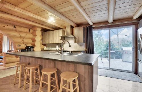 Mauricie House | Rustic Log Chalet in Nature - Chalet Le Melisse