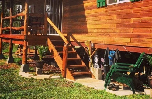 Leilani Estates Cabin | Rustic Log Cabin Retreat by Beaches & National Park