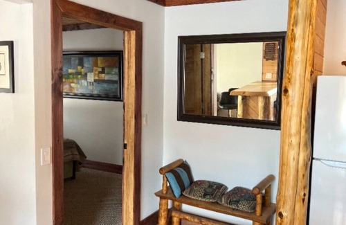 Olmstedville Condo | Rustic Mountain Condo Close to Gore Mountain