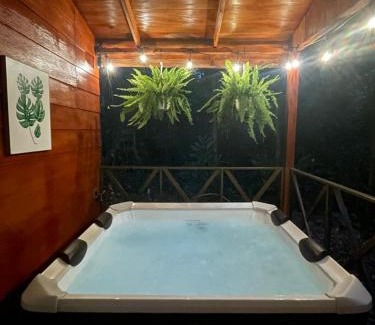 Penas Blancas House | Rustic mountain cottage near La Fortuna