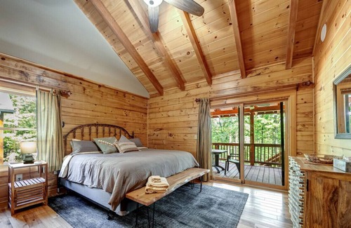 Great Cacapon Cabin | Rustic Mountain Escape w/ Hot Tub