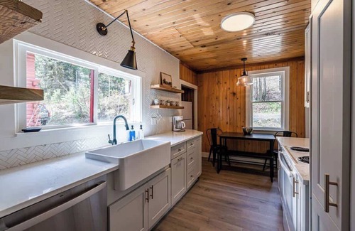 McCall Cabin | Rustic Mountain Retreat, Pet Friendly