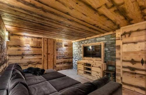 Courmayeur Ski Chalet | Rustic Mountain Villa