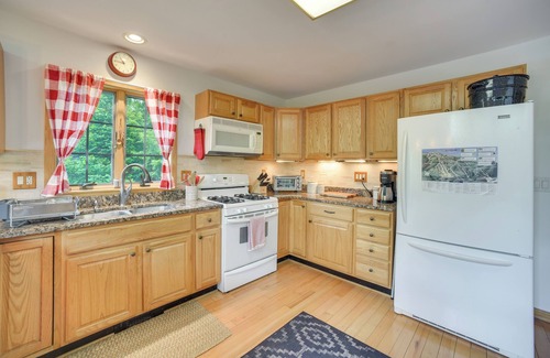 North Creek House | Rustic North Creek Getaway ~ 4 Mi to Gore Mtn!