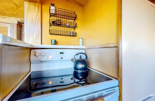 Rockport House | Rustic Oceanfront Studio on Rockport Harbor, Wifi, Loft