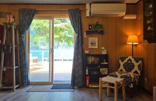 Port Angeles House | Rustic Pines Retreat