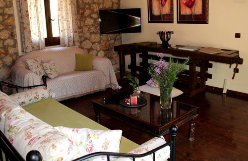 Kefalonia Cottage | Rustic Retreat