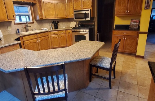 Kedron House | Rustic Retreat - Spring Hill/Columbia/Franklin/close to GM -private & spacious