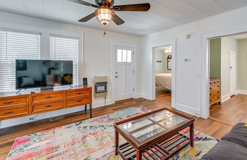 Belhaven House | Rustic River Bungalow - Steps to Downtown Belhaven