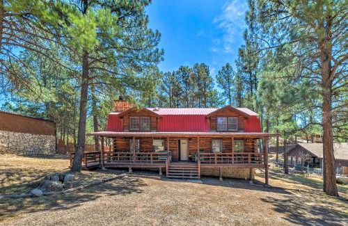 Ruidoso House | Rustic Ruidoso Log Cabin with Hot Tub and Deck!
