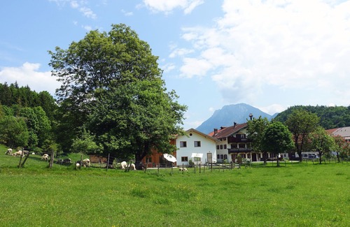 Kiefersfelden Apartment | Rustic vacation apartment at home, rural - quiet location with fully equipped kitchen