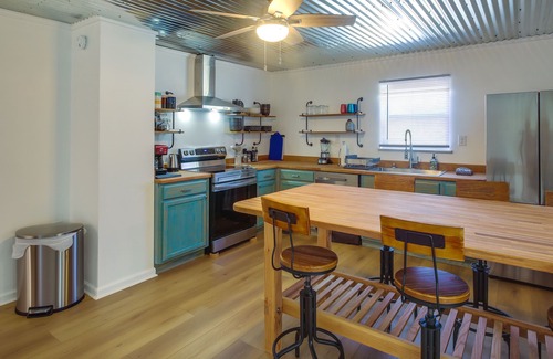 Lupton City House | Rustic Whitwell Home w/Grill, Near State Parks!