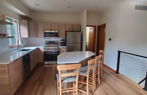 The Galena Territory Ski Chalet | Rustic with a modern twist 3 bdr/3.5 bath chalet