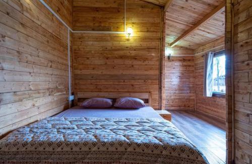 Chevella Ski Chalet | Rustic Wood - The Cozy Nature Escape