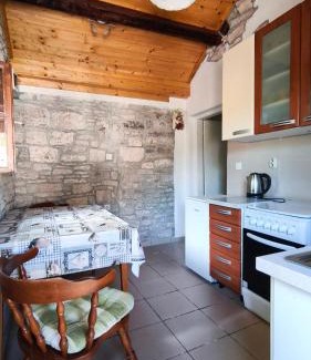 Zrnovo Apartment | Rustical Apartment