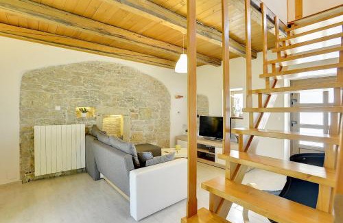 Orihi House | Rustikale und moderne Steinfinca mit zwei Parkplätzen