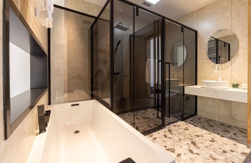 Tonglu Hotel | Ruyuan Xiaomanli Homestay