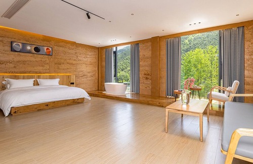 Tonglu Hotel | Ruyuan Xiaomanli Homestay