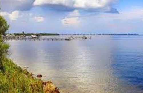 Ellenton RV Rental | Rv/camper site with all hookups