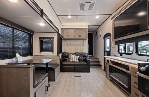 Buford House | RV Delivery & Set up - Bohemian Dream