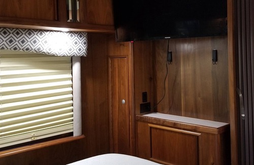 Phenix City House | RV it with us!
