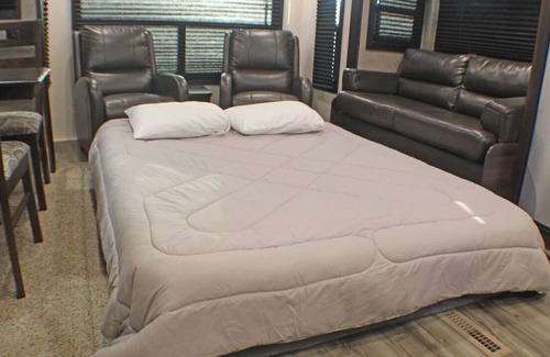 Pikeville House | RV Rental at Beautiful RV Park by Fall Creek Falls