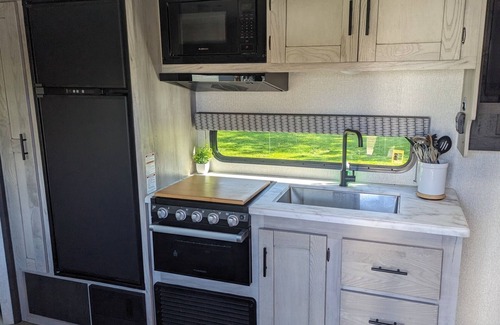 Milroy House | RV Rental - Hartman Center