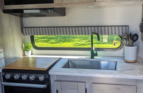 Milroy House | RV Rental - Hartman Center