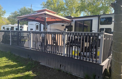 Sherkston House | RV Trailer at Sherkston Shores Resort