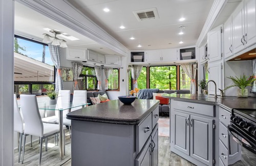 Tucker House | RV with Fireplace, Grill & Patio
