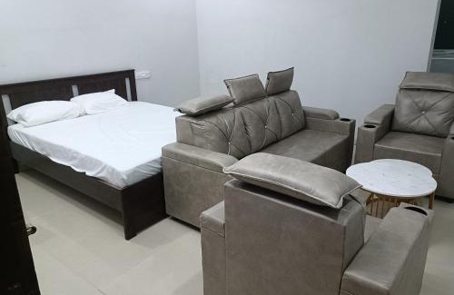 Gajwel Hotel | RVR TOWN LODGe