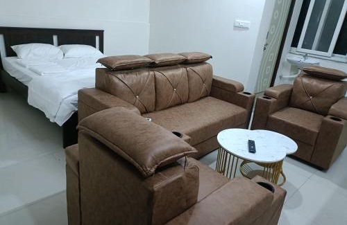 Gajwel Hotel | RVR TOWN LODGe