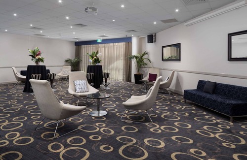 Rosehill Hotel | Rydges Parramatta