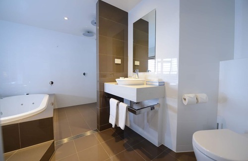Adelaide Central Business District Hotel | Rydges South Park Adelaide