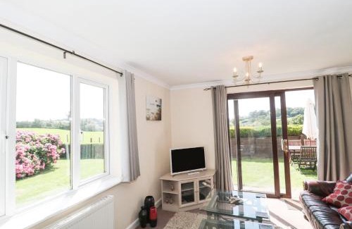 Shaftesbury House | Ryecross Farm Cottage