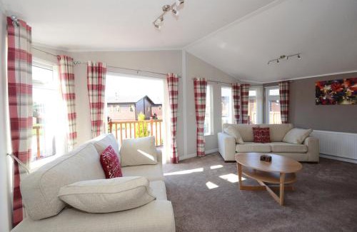 Malton House | Ryedale Lodge with Hot Tub