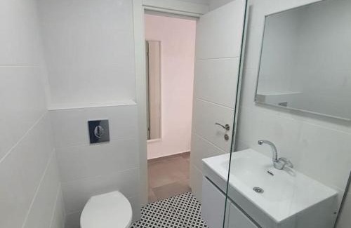 Bat Yam Apartment | Ryo 12 דירת סטודיו ליד חוף הים לנופש מושלם