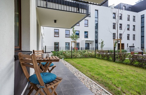 Wilanow Apartment | Rzeczypospolitej Apartment by Renters
