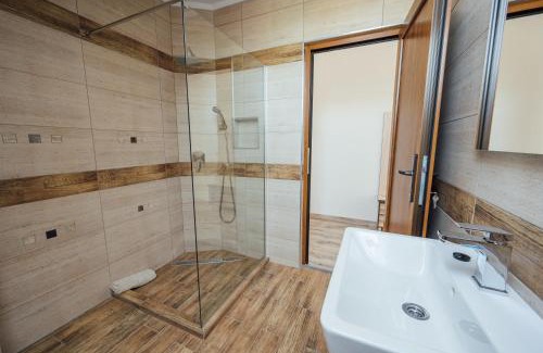 Praid Bed & Breakfast | Sándor Panzió 2