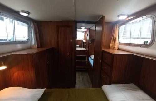 Pontailler-sur-Saone Boat Rental | Séjour atypique sur une Pénichette vintage avec terrasse - Pontailler-sur-Saône - API-1-46-20