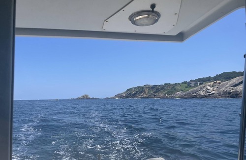 Hendaye Boat Rental | Séjour Flottant Hors du Temps sur Bateau Mayda